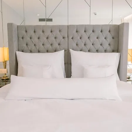 Ibrahim Boutique Hotel 4*